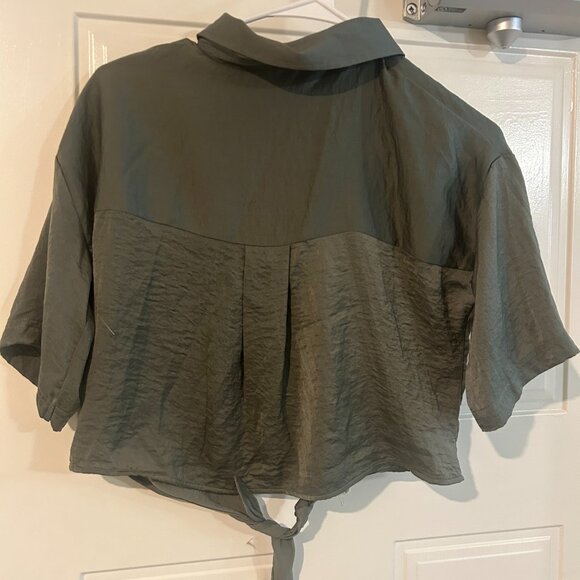 Crop top - Picture 2 of 2